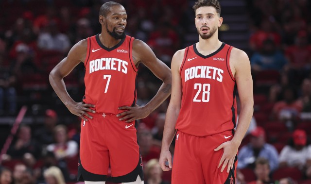 乐鱼leyu赛事中心-又是14次失误！把球给谢泼德吧，申京赛后被批评，乌度卡把话挑明